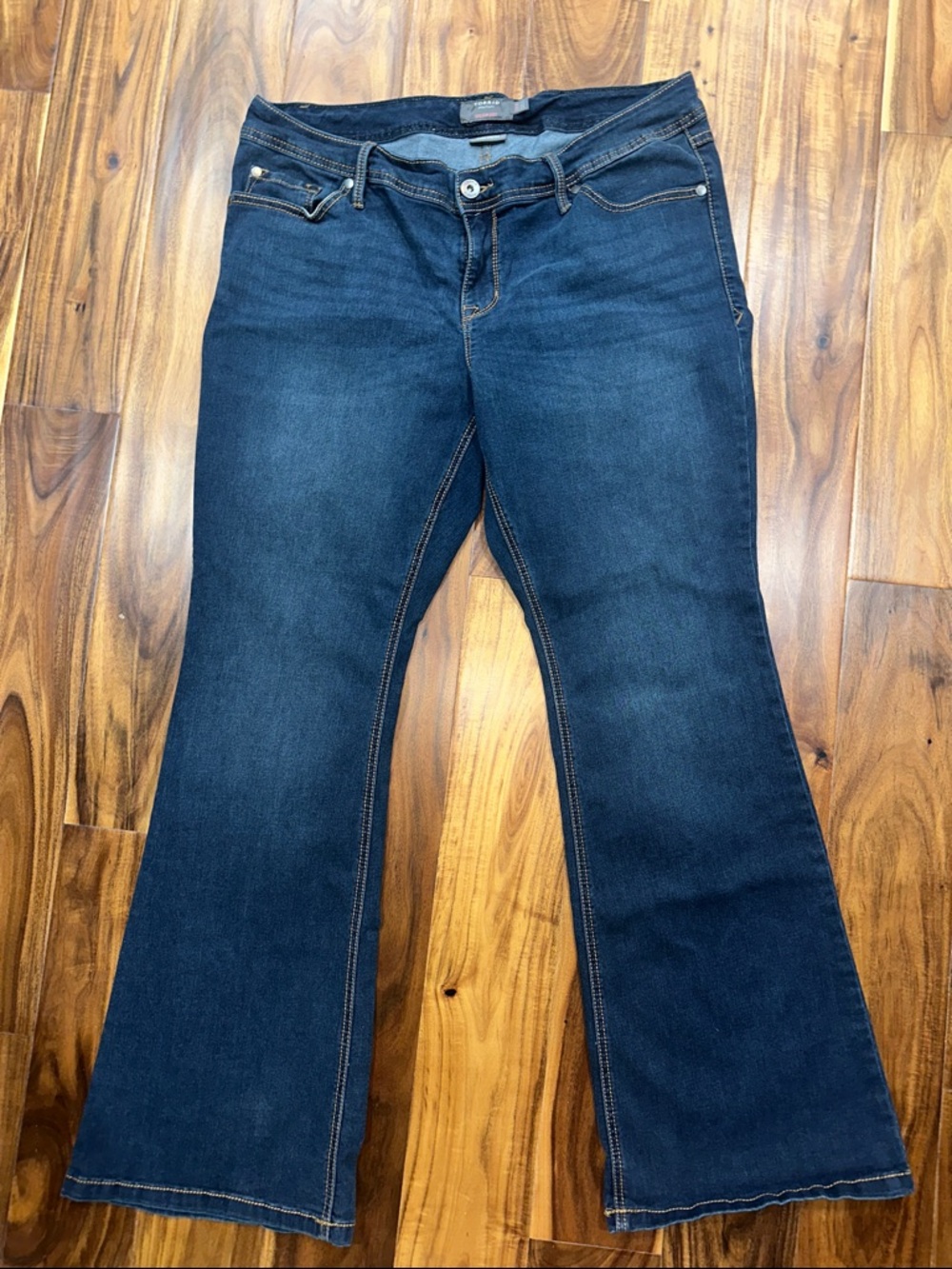 Torrid Luxe Slim Bootcut Jeans Size 16